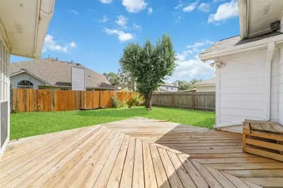 15010 Leila Oaks Lane, Houston, TX 77082 - Photo 18