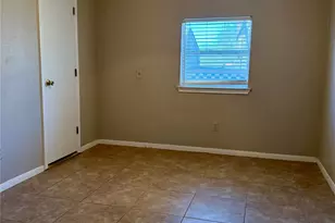 300 Avenue C, Richmond, TX 77406 - Photo 16