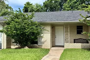 7 Richards Courts, La Marque, TX 77568 - Photo 1