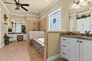 5220 Forest Cove Dr, Dickinson, TX 77539 - Photo 16