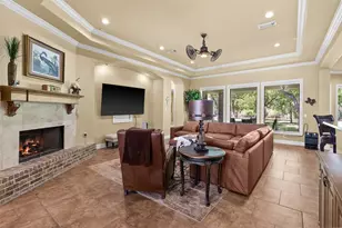 5220 Forest Cove Dr, Dickinson, TX 77539 - Photo 6