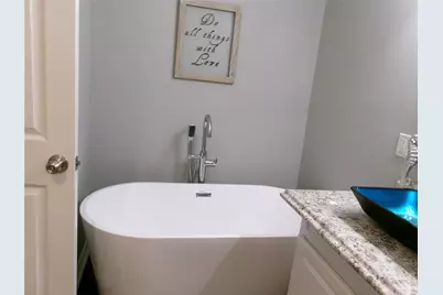 8018 Chateau Street, Houston, TX 77028 - Photo 14