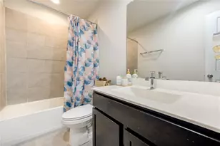 12539 Colchester Creek Ct, Houston, TX 77047 - Photo 22