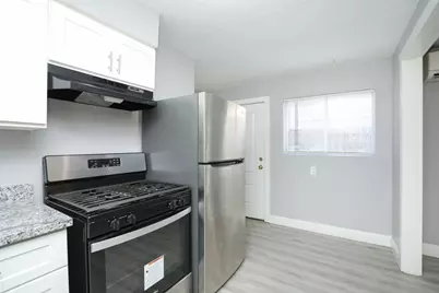 8127 Colonial Lane #2, Houston, TX 77051 - Photo 10