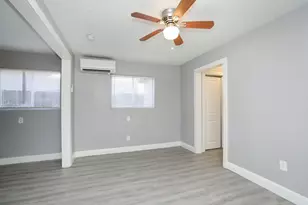 8127 Colonial Ln, Houston, TX 77051 - Photo 2