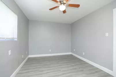 8127 Colonial Lane #2, Houston, TX 77051 - Photo 18