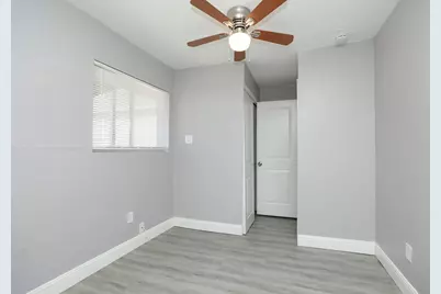 8127 Colonial Lane #2, Houston, TX 77051 - Photo 14