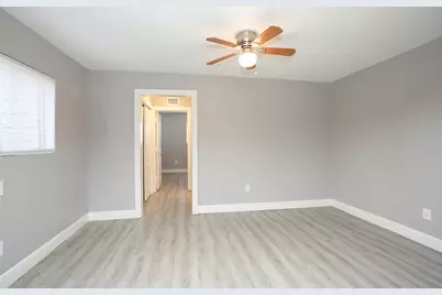 8127 Colonial Lane #2, Houston, TX 77051 - Photo 4