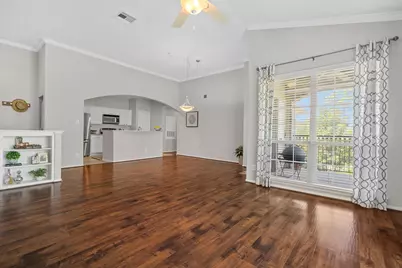 6607 Lake Woodlands Drive #633, The Woodlands, TX 77382 - Photo 4