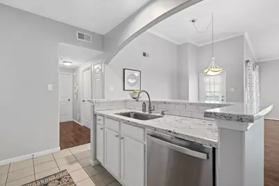 6607 Lake Woodlands Drive #633, The Woodlands, TX 77382 - Photo 14