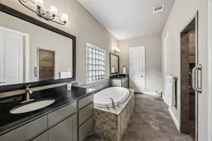 111 Prestwick Ct, Montgomery, TX 77316 - Photo 18
