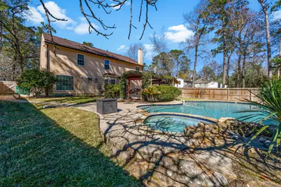 30 Eagle Rock Pl, The Woodlands, TX 77381 - Photo 2