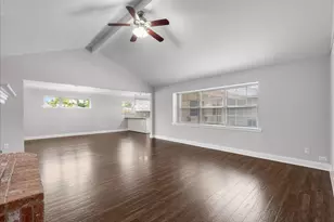 11703 Brighton Ln, Meadows Place, TX 77477 - Photo 18