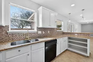 9130 Garden Breeze Dr, Houston, TX 77075 - Photo 12