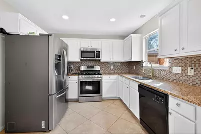 9130 Garden Breeze Drive, Houston, TX 77075 - Photo 10