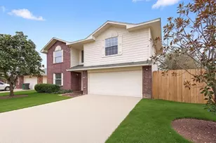 9130 Garden Breeze Dr, Houston, TX 77075 - Photo 2