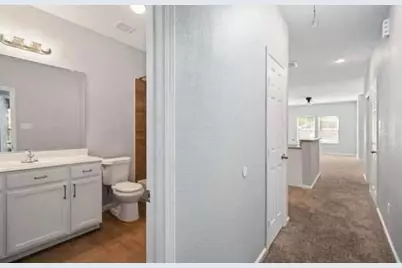 5101 Southwind Street, Houston, TX 77033 - Photo 8