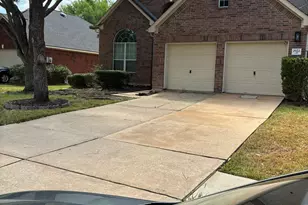 2922 Laurel Brook Ln, Pearland, TX 77584 - Photo 1
