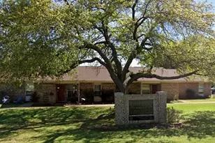 1600 E Murchison St, Palestine, TX 75801 - Photo 2