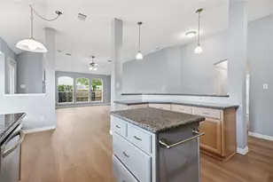 1411 Pebble Banks Ln, Seabrook, TX 77586 - Photo 10