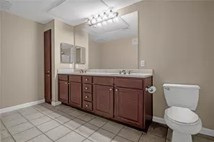 7575 Kirby Dr, Houston, TX 77030 - Photo 26
