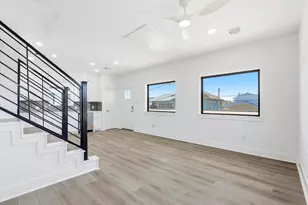 230 S Y St, La Porte, TX 77571 - Photo 6
