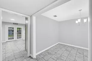 9339 Deanwood St, Houston, TX 77040 - Photo 4
