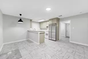 9339 Deanwood St, Houston, TX 77040 - Photo 6