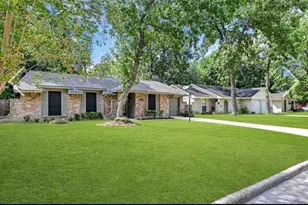 9339 Deanwood St, Houston, TX 77040 - Photo 2