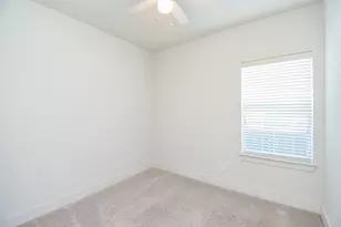 6031 Cypress St, Houston, TX 77074 - Photo 16