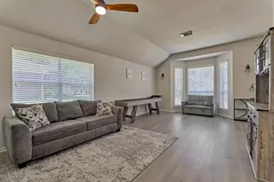 3729 Breckenridge Dr, Montgomery, TX 77356 - Photo 6