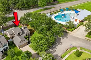 3535 Greenwood Dr, Sugar Land, TX 77478 - Photo 2