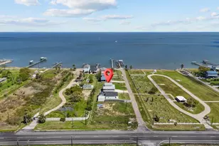 118 22nd St, San Leon, TX 77539 - Photo 4