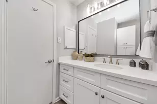 9227 Rippling Fields Dr, Houston, TX 77064 - Photo 22