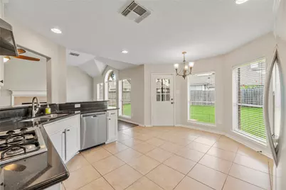 210 Leisure Drive, Stafford, TX 77477 - Photo 14