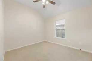 210 Leisure Dr, Stafford, TX 77477 - Photo 24