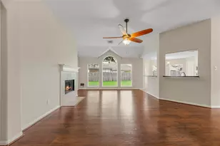 210 Leisure Dr, Stafford, TX 77477 - Photo 6