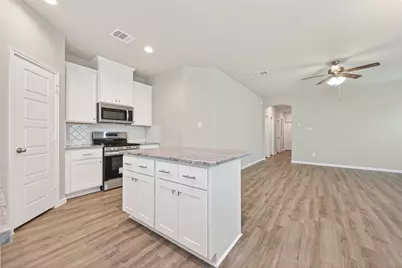 520 Emerald Thicket Lane, Houston, TX 77336 - Photo 10