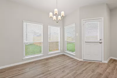 520 Emerald Thicket Lane, Houston, TX 77336 - Photo 14
