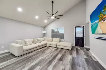 16610 Green Feather Drive, Houston, TX 77049 - Photo 8