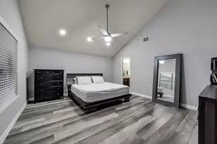 16610 Green Feather Dr, Houston, TX 77049 - Photo 12