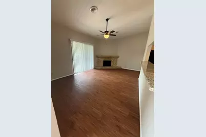 923 Carrell Street #D, Tomball, TX 77375 - Photo 4