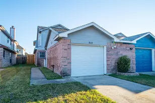 512 Birdsong Dr, League City, TX 77573 - Photo 1
