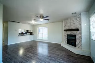 512 Birdsong Dr, League City, TX 77573 - Photo 4