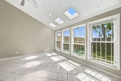 11307 Oakcenter Drive, Houston, TX 77072 - Photo 10
