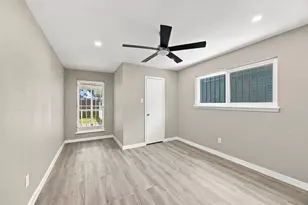 11307 Oakcenter Dr, Houston, TX 77072 - Photo 20