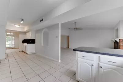 15702 Mendocino Drive, Houston, TX 77051 - Photo 8