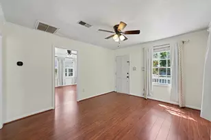 506 Texas, Tomball, TX 77375 - Photo 6