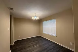 308 Glade Bridge Ln, Dickinson, TX 77539 - Photo 6