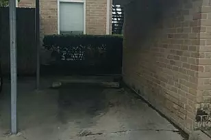 10104 Waterstone Dr, Houston, TX 77042 - Photo 14